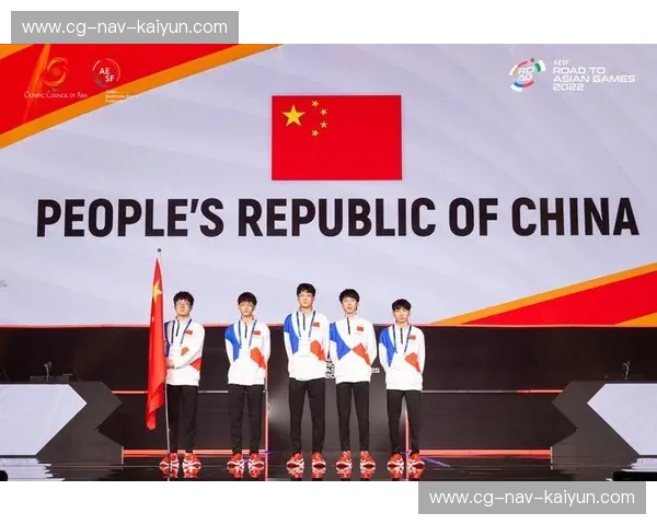 红墙下的新火：当中国男篮遇上波斯铁骑，亚运赛场的权力交迭与铁血浪漫