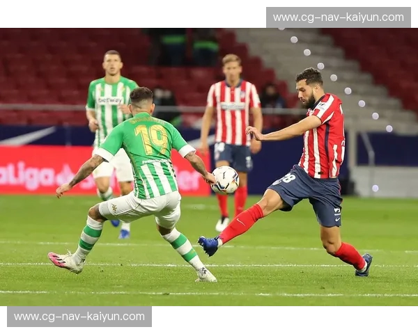 绿茵场上的“反骨”与“皇权”：当皇家贝蒂斯遇见皇家马德里，谁才是真正的主角？